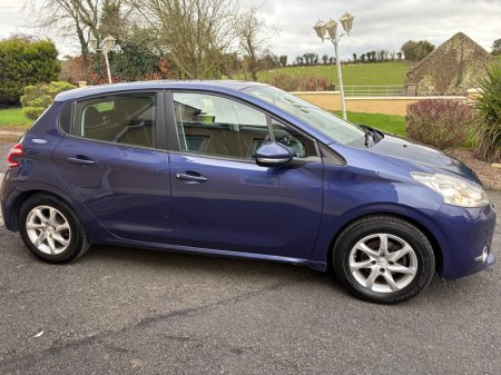 2013 Peugeot 208 - thumbnail 8