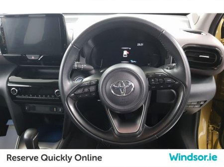2022 Toyota Yaris Cross 1.5 Hybrid Sol €26,995