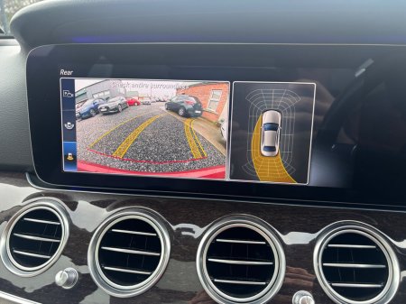 2020 Mercedes-Benz E Class  €43,950 thumbnail