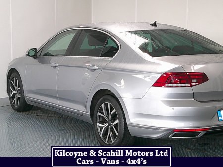 2022 Volkswagen Passat - thumbnail 10