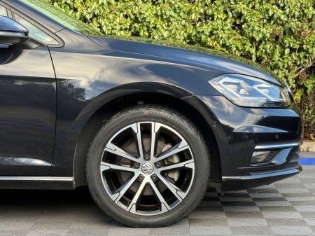 2020 Volkswagen Golf 2.0 TDI * HIGH SPEC * // DIGITAL CLUSTER // APPLE CARPLAY/ANDROID AUTO // DIAMOND CUT ALLOYS €21,900 thumbnail