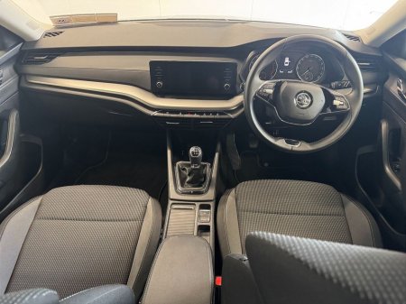 2024 Skoda Octavia - thumbnail 4