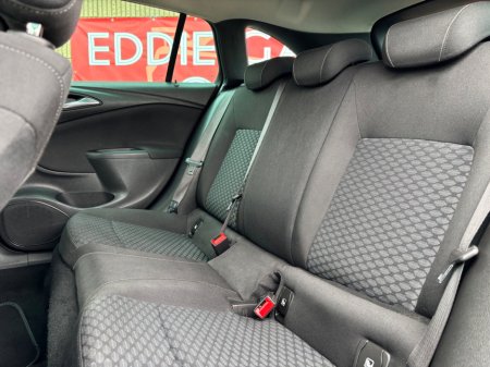 2018 Opel Astra - thumbnail 13