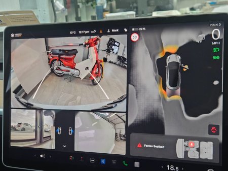 2023 Tesla Model 3 - thumbnail 12