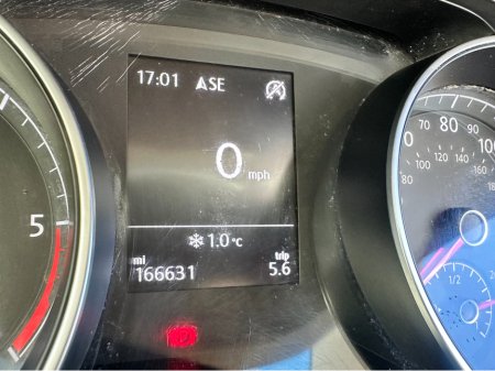 2013 Volkswagen Golf 1.6 TDI SE BLUEMOTION 105PS 5DR €6,300 thumbnail