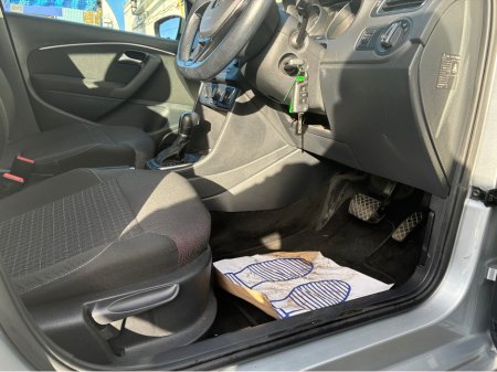 2015 Volkswagen Polo 1.2i TSI Petrol Automatic Comfortline €12,250 thumbnail