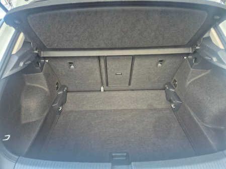 2025 Volkswagen T-Roc - photo 4