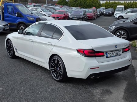 2021 BMW 5 Series - thumbnail 4