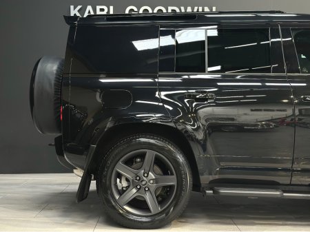 2025 Land Rover Defender - thumbnail 7