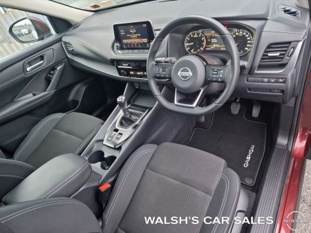 2022 Nissan Qashqai 1.3 HYB SV + Glass Roof Pack €25,950 thumbnail