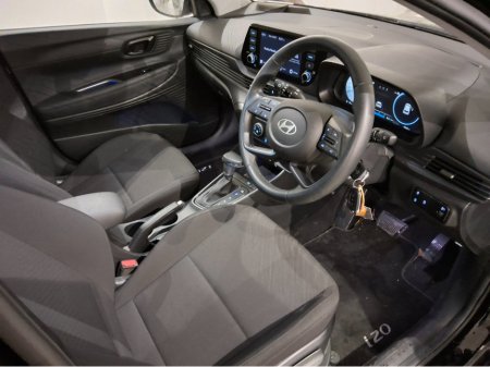 2024 Hyundai i20 PLUS AUTOMATIC ** ONLY 4k kms ** €25,950 thumbnail