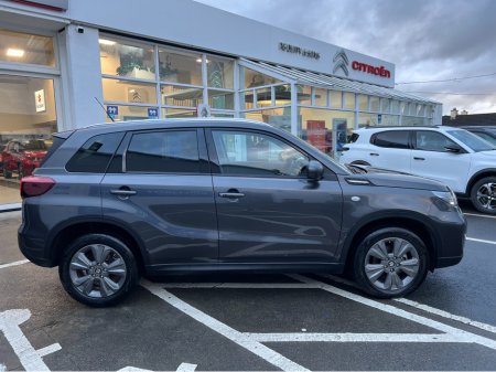 2025 Suzuki Vitara 1.4 B/JET HYBRID MOTION €29,450 thumbnail