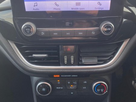 2021 Ford Fiesta - thumbnail 26