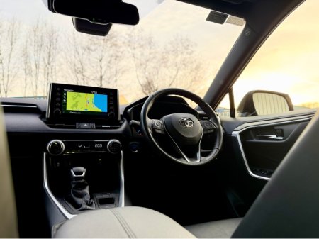 2022 Toyota Rav4 - thumbnail 9