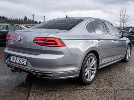 2019 Volkswagen Passat 2019 Passat 2.0d Auto HIGHLINE/High spec/1yr warra €24,888 thumbnail