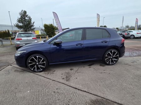 2022 Volkswagen Golf LIFE TDI €26,950 thumbnail