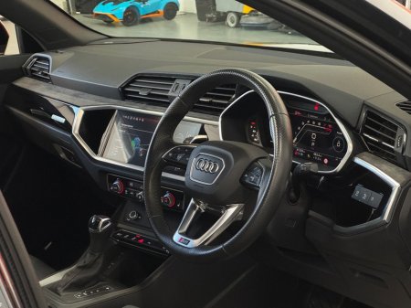 2022 Audi RS Q3 - thumbnail 13