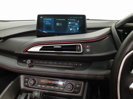 2019 BMW i8 - thumbnail 8