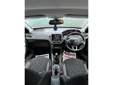 2018 Peugeot 2008 - thumbnail 3