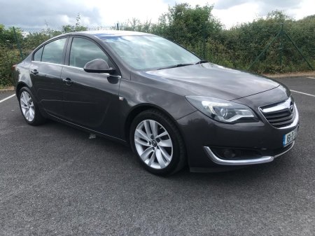 2016 Opel Insignia  €7,999