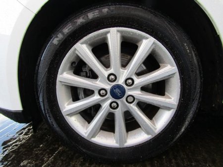 2018 Ford Focus Titanium 1.0 125PS 6SPD 4DR €13,950 thumbnail