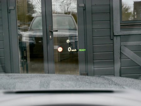 2025 Land Rover Range Rover SWB 3.0 I6 PHEV Autobiography €159,950 thumbnail