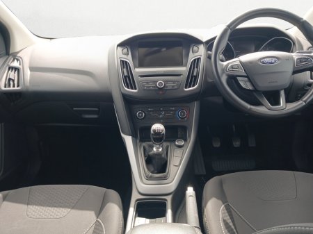 2018 Ford Focus - thumbnail 6