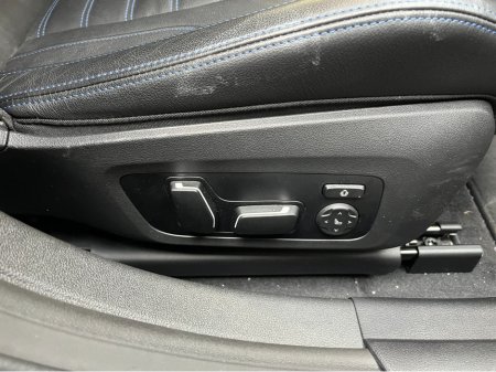 2025 BMW i4 €58950 2025 BMW I4 M50 ONLY 9K KMS / CRUISE CONTROL / 360° PARKING CAMERA / ELECTRIC MEMORY & HEATED SEATS / HEATED STEERING WHEEL / APPLE CARPLAY / AMBIENT LIGHTS €58,950 thumbnail