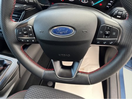 2023 Ford Focus - thumbnail 14