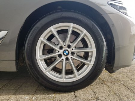 2021 BMW 5 Series 520d SE Saloon €34,950 thumbnail