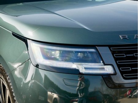 2025 Land Rover Range Rover - thumbnail 11