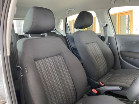 2016 Volkswagen Polo - thumbnail 8