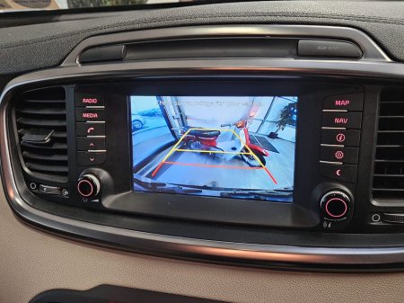 2017 Kia Sorento Platinum 2WD thumbnail