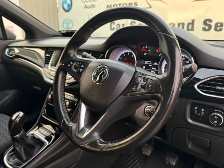 2017 Vauxhall Astra 1.4 TURBO SRI 147BHP 5DR €9,800 thumbnail