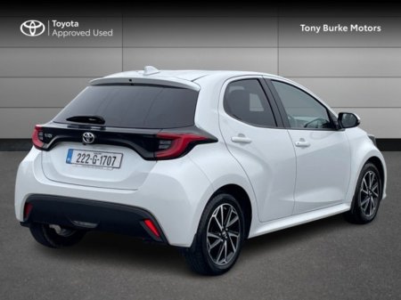 2022 Toyota Yaris - Petrol - LUNASPORT Edition - 1.0 - 5dr - Stunning Car & Super Features - EUR 200 Tax // Remote Central Locking // Front Electric Windows // Rear Electric Windows // Electric Mirrors // Apple Carplay €20,499