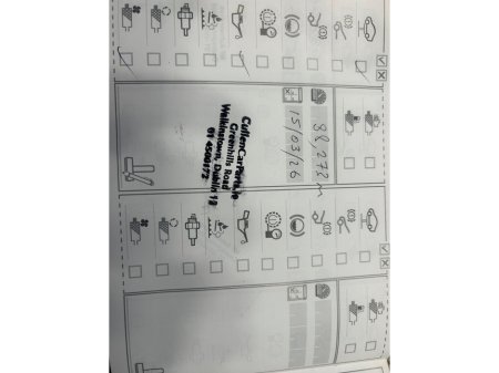 2011 BMW 3 Series - thumbnail 22