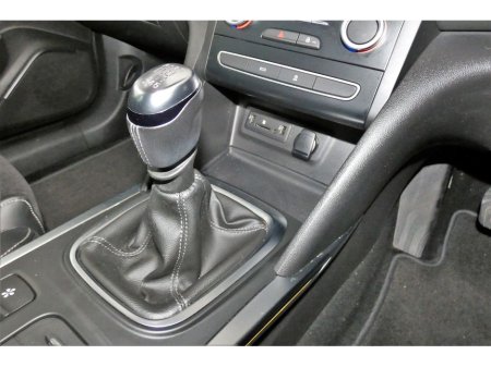 2017 Renault Megane - thumbnail 22