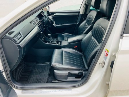 2017 Skoda Superb 2.0 TDI 150bhp Ambition DSG €9,450 thumbnail
