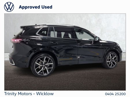 2025 Volkswagen Tiguan - thumbnail 3