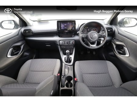 2022 Toyota Yaris  €16,950 thumbnail