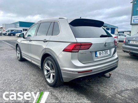 2018 Volkswagen Tiguan - thumbnail 2