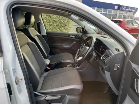 2021 Volkswagen T-Cross STYLE AUTOMATIC 1.0 PETROL //HALF LEATHER SEATS//KEYLESS ENTRY//ADAPTIVE CRUISE CONTROL//REVERSE CAMERA// €22,950 thumbnail