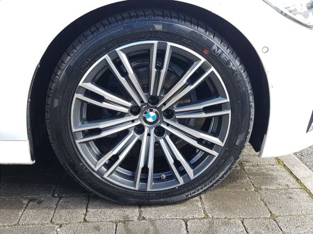 2022 BMW 3 Series - thumbnail 12