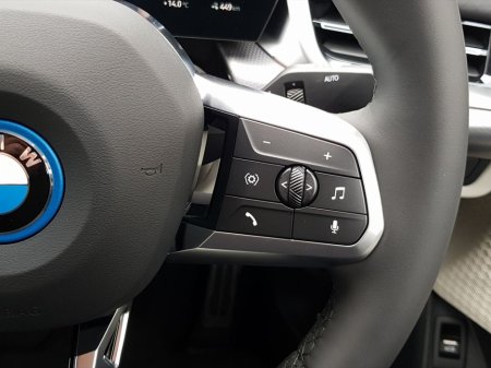 2025 BMW iX2 - thumbnail 16