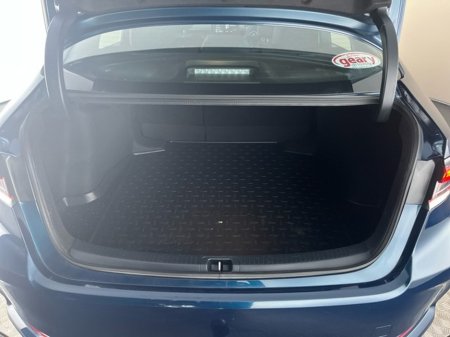 2024 Toyota Corolla LUNA SALOON Hybrid €28,950 thumbnail