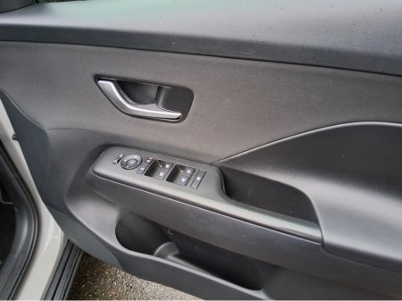 2024 Hyundai Kona - thumbnail 18