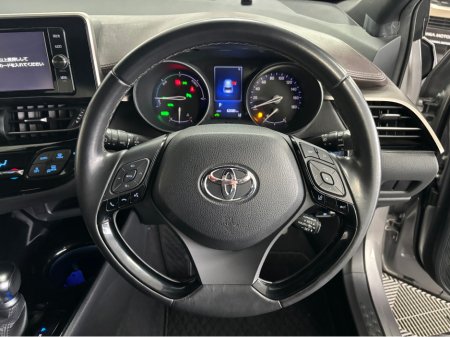 2017 Toyota C-HR - thumbnail 7