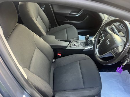 2013 Opel Insignia 2.0CDTI 130PS SC €4,450 thumbnail