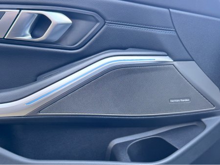 2024 BMW 3 Series - thumbnail 13