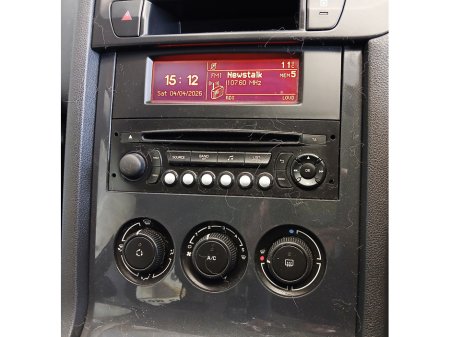 2013 Peugeot 5008 - thumbnail 10